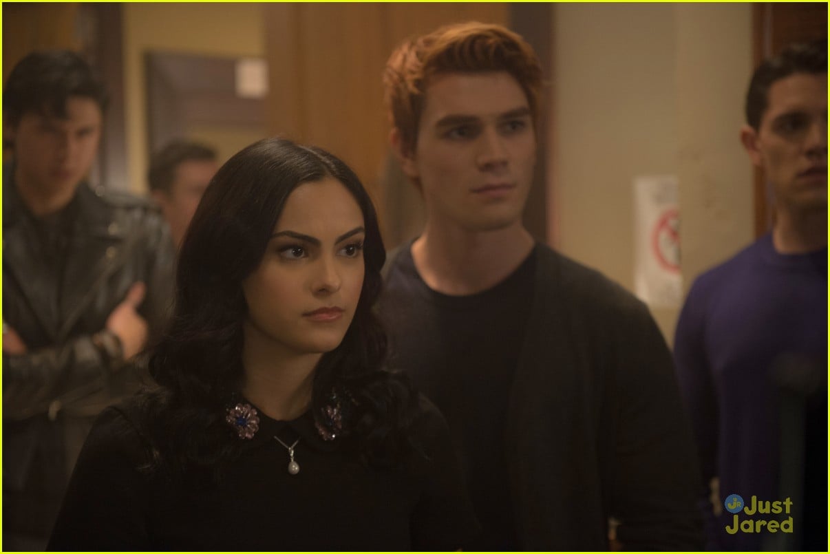 Cheryl Accidentally Tells Archie One of Veronica's Secrets on ...