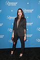 hailee steinfeld is a beauty in black at paramount network launch party2 36