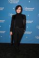 hailee steinfeld is a beauty in black at paramount network launch party2 37