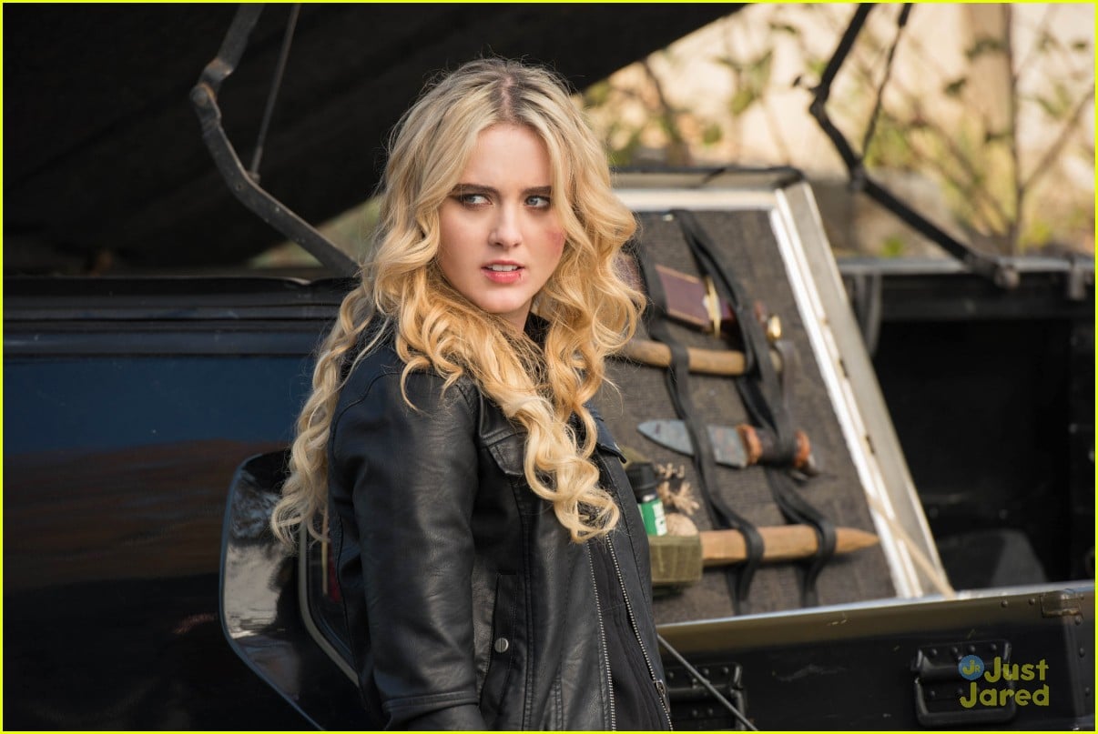 Supernatural's 'Wayward Sisters' Backdoor Pilot Premieres Tonight! Photo 1133500 Photo