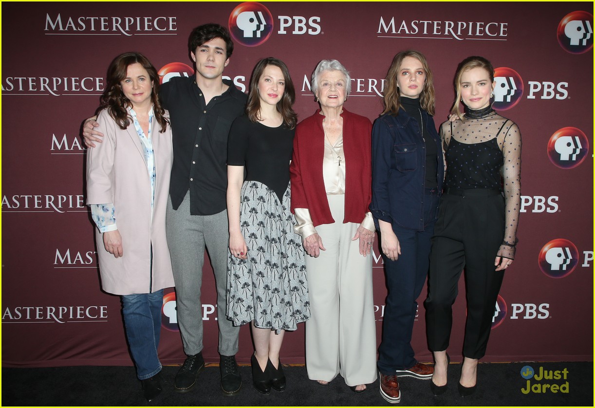 Full Sized Photo of willa fitzgerald maya hawke little women tca tour