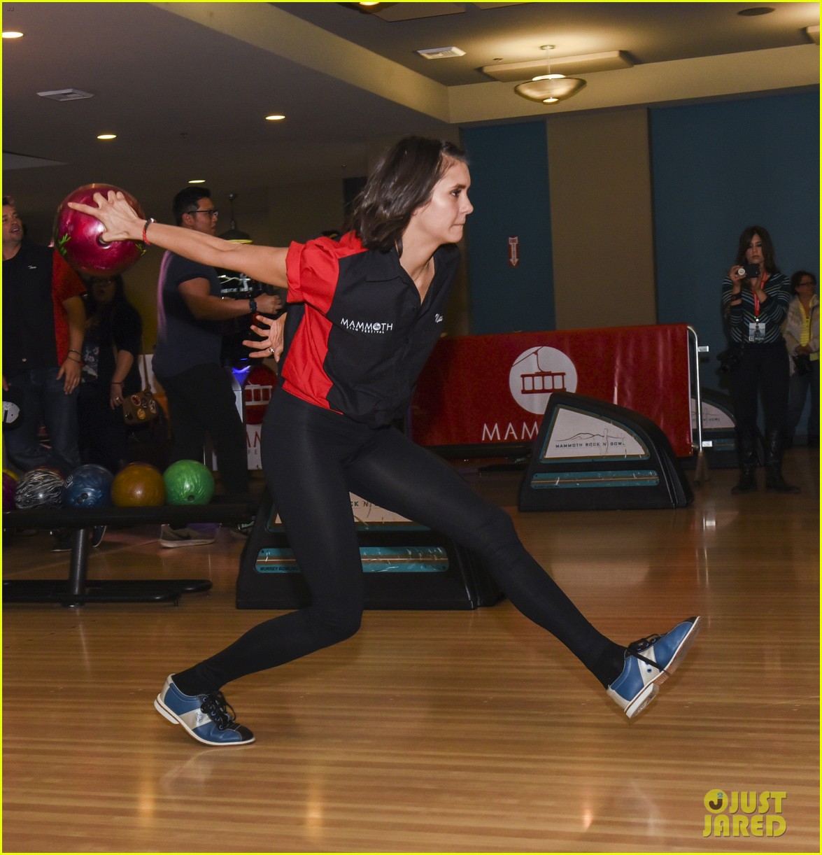 nina dobrev tom welling go celebrity bowling tournament 08