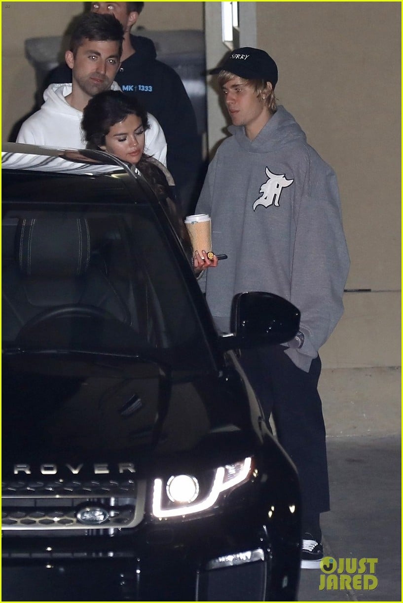 Justin Bieber & Selena Gomez Spent Their Evening at Church Photo