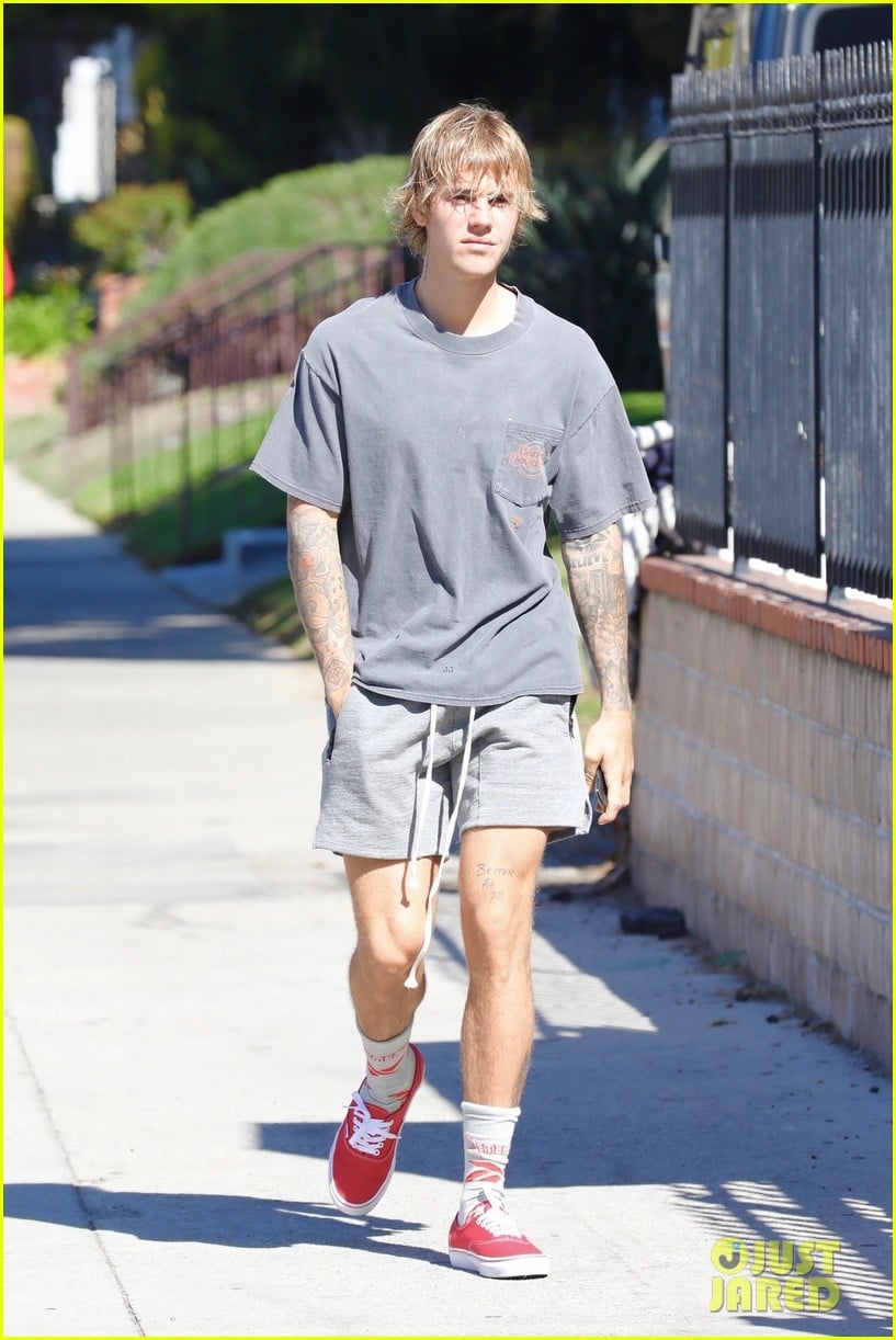 Full Sized Photo of justin bieber heads out after church 02 | Justin ...