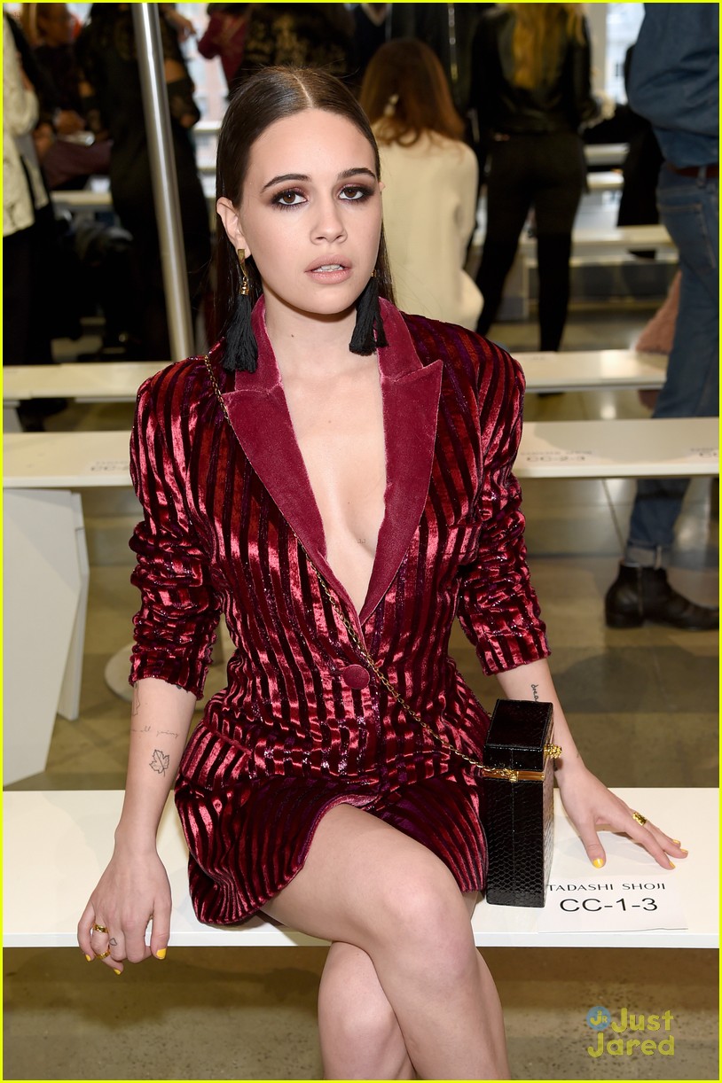 chloe lukasiak bea miller lyrica nastia more nyfw shows 13