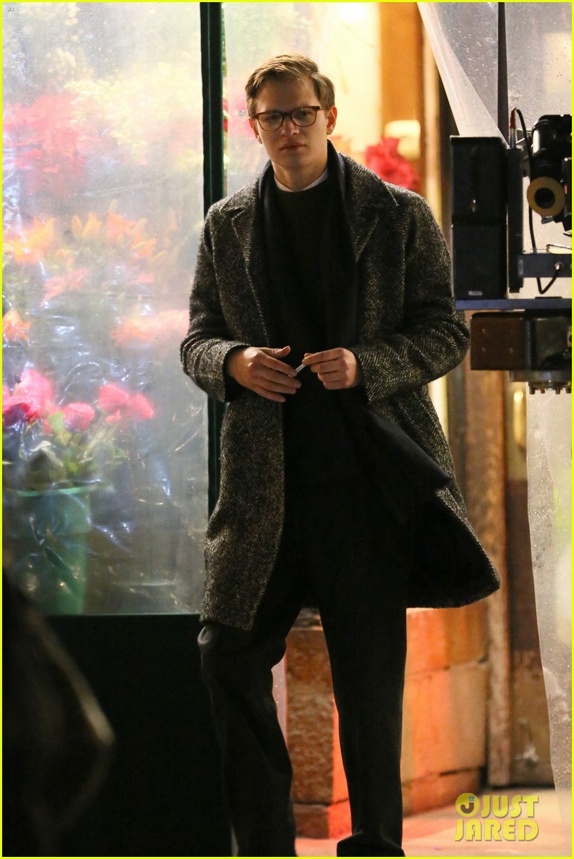 Full Sized Photo of ansel elgort gets into character on the goldfinch