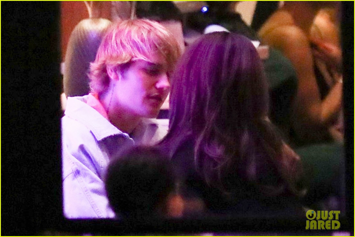 Justin Bieber And Selena Gomez Spend Valentine S Day Together Photo 1140462 Photo Gallery