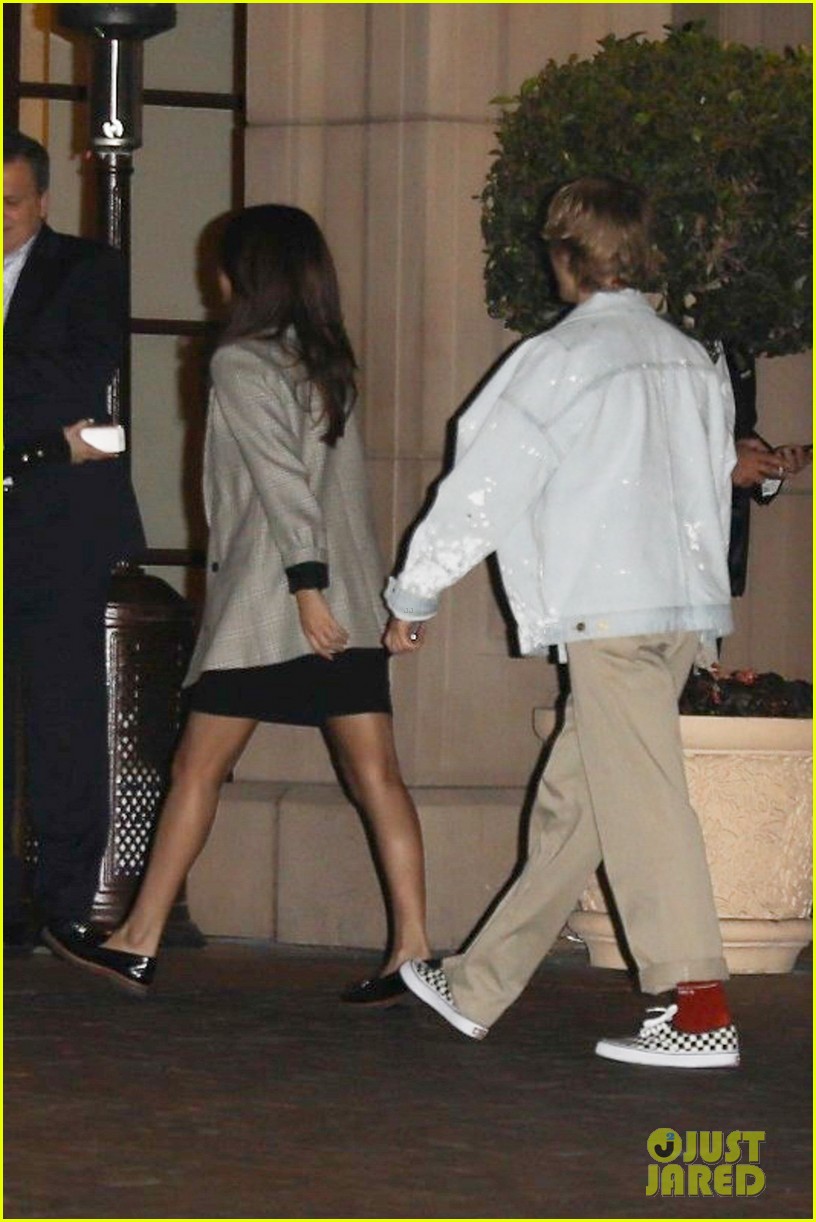 Full Sized Photo Of Selena Gomez Justin Bieber Valentines Day Dinner Justin Bieber Selena