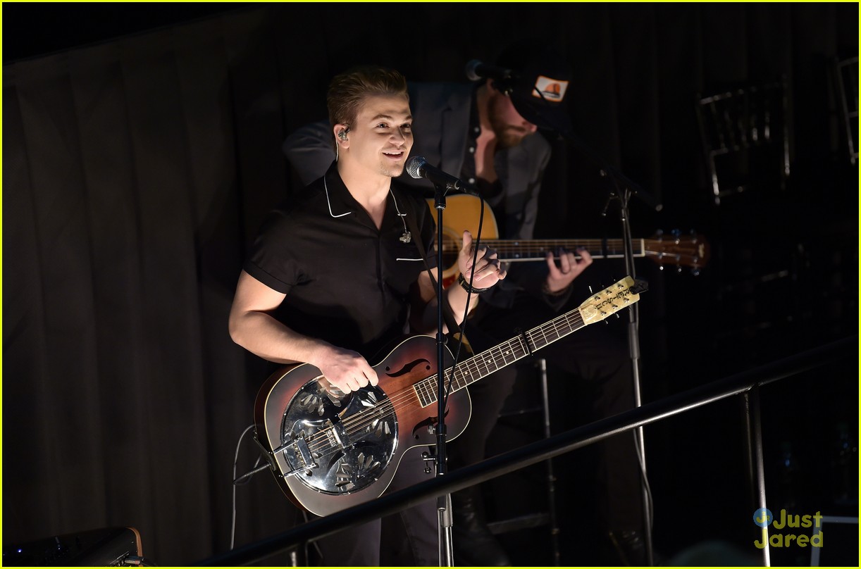 Hunter Hayes Hosts Nashville Premiere For Final 'Pictures' MiniMovie