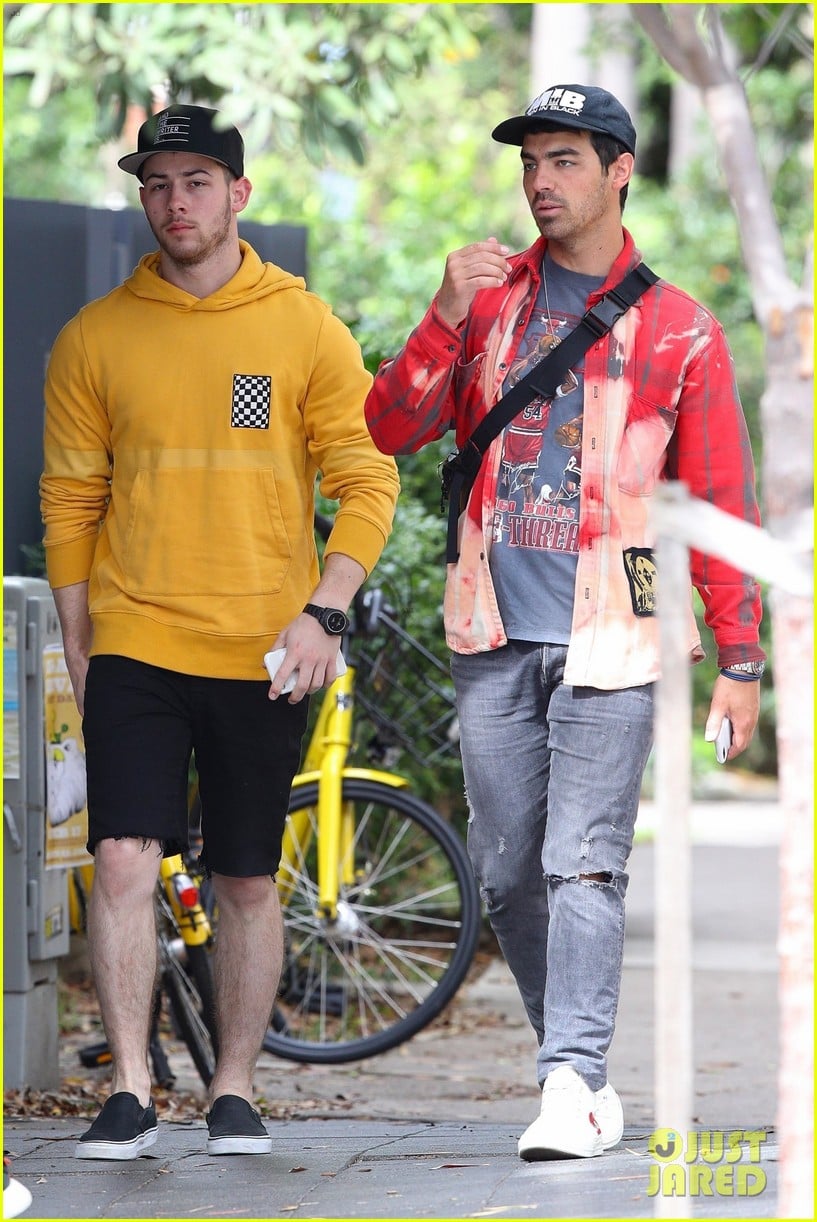 Nick & Joe Jonas Sport Bright Colors for Breakfast in Sydney | Photo ...