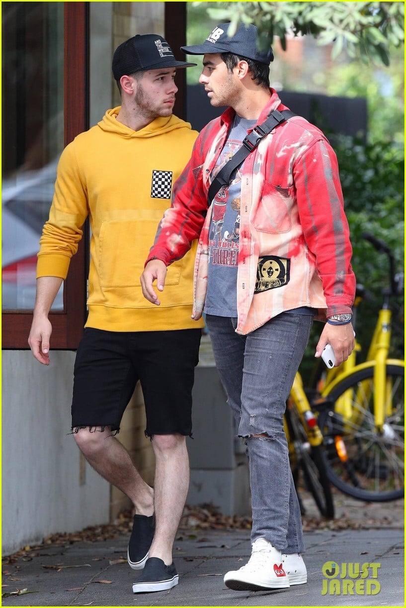 Full Sized Photo of nick jonas meets up with brother joe in australia ...