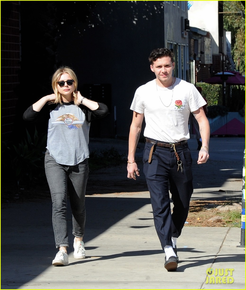 Full Sized Photo of chloe moretz brooklyn beckham go casual for lunch