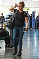 hayden panettiere puts injured arm on display while leaving barbados 06