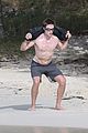 robert pattinson bares ripped body while shirtless in antigua 29