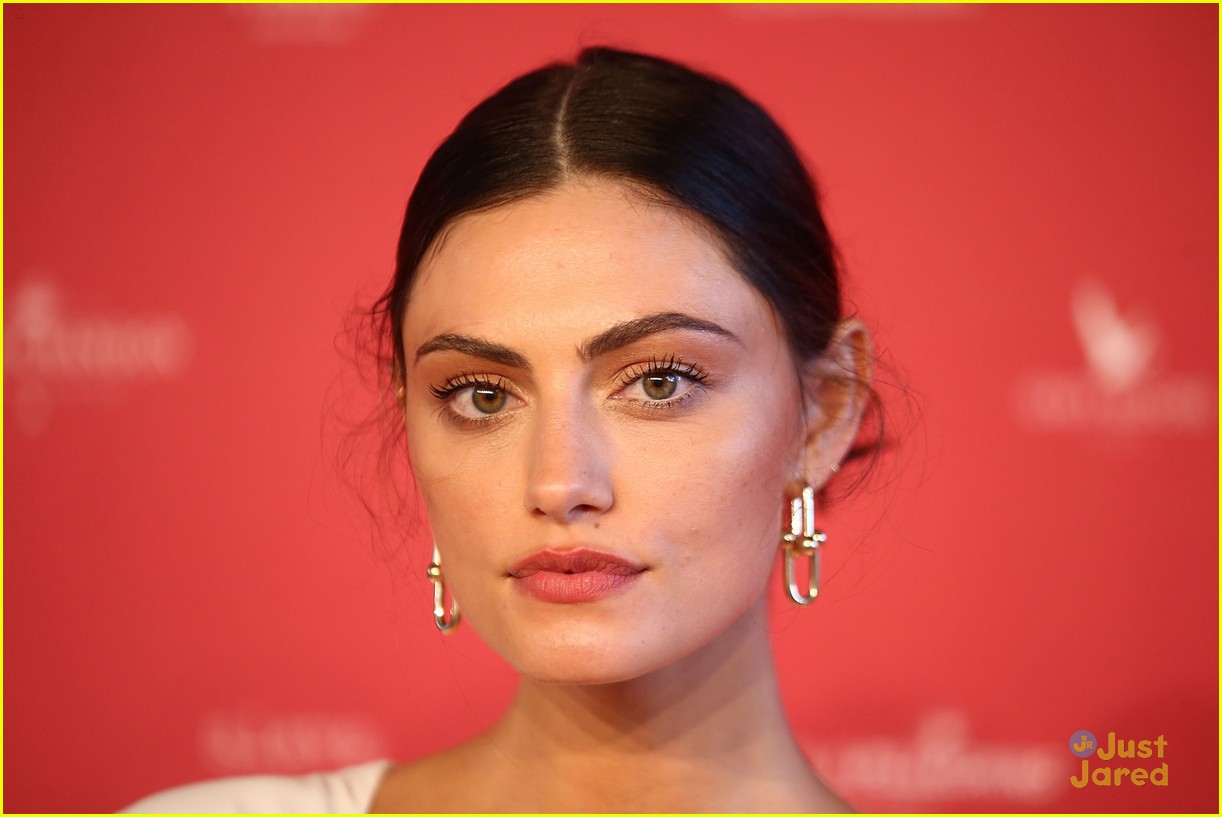 Phoebe Tonkin Steps Out at Sydney's MAAS Ball 2018 | Photo 1136974