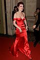bella thorne goes red hot for midnight sun premiere in rome 01