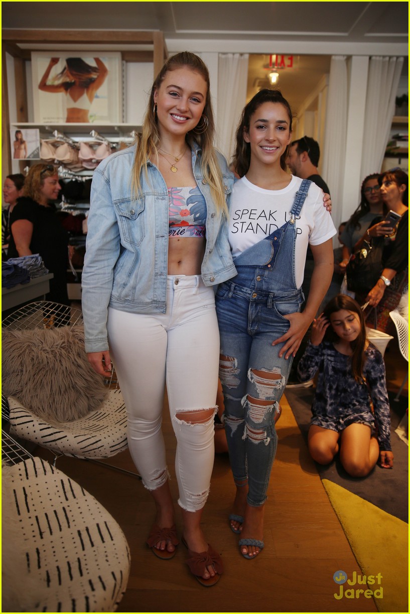 Aly Raisman Makes Role Model Debut With Iskra Lawrence At Aerie Flagship Store In Miami 4161