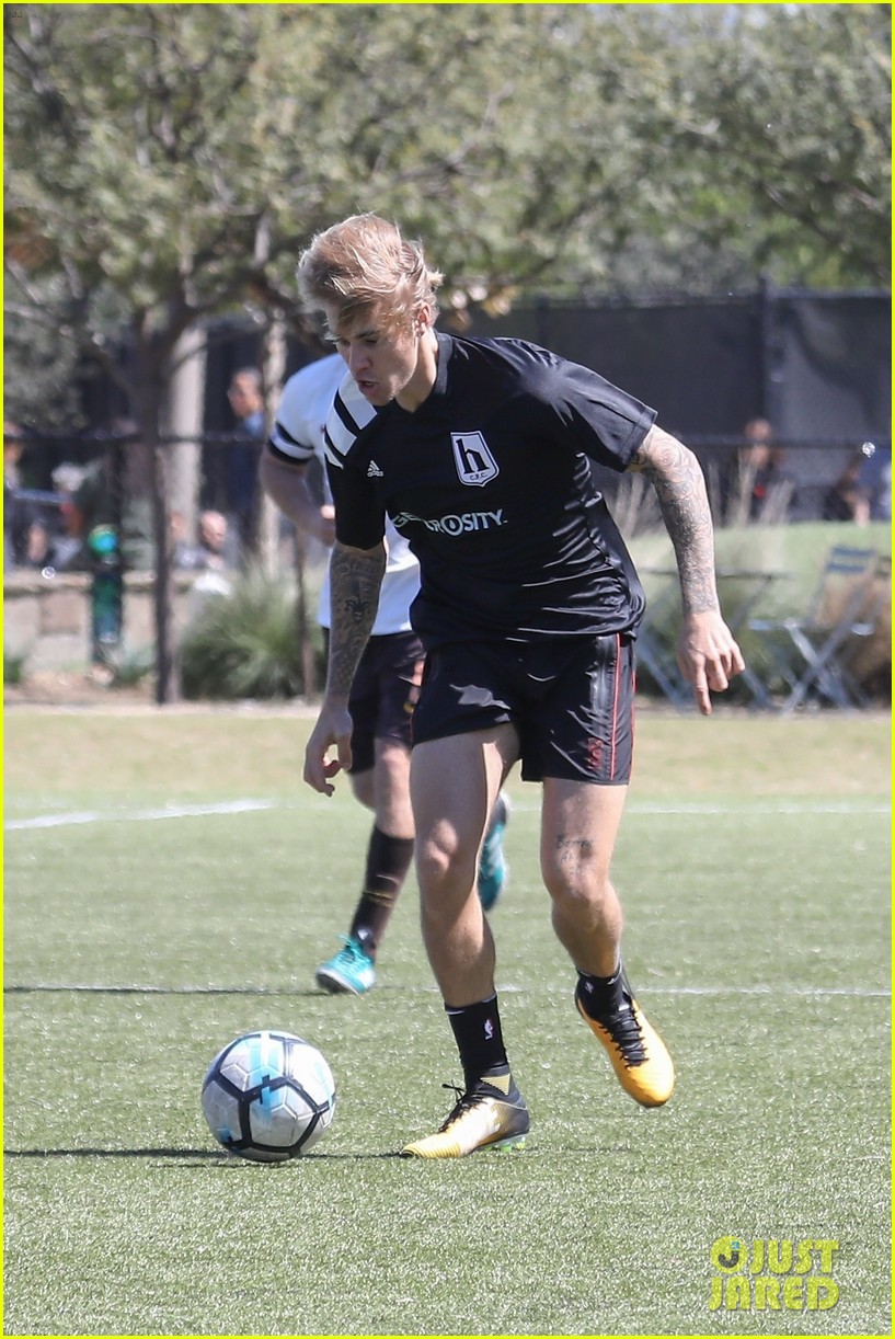 Full Sized Photo Of Justin Bieber Plays Soccer 47 Justin Bieber Has A Blast With His Soccer 