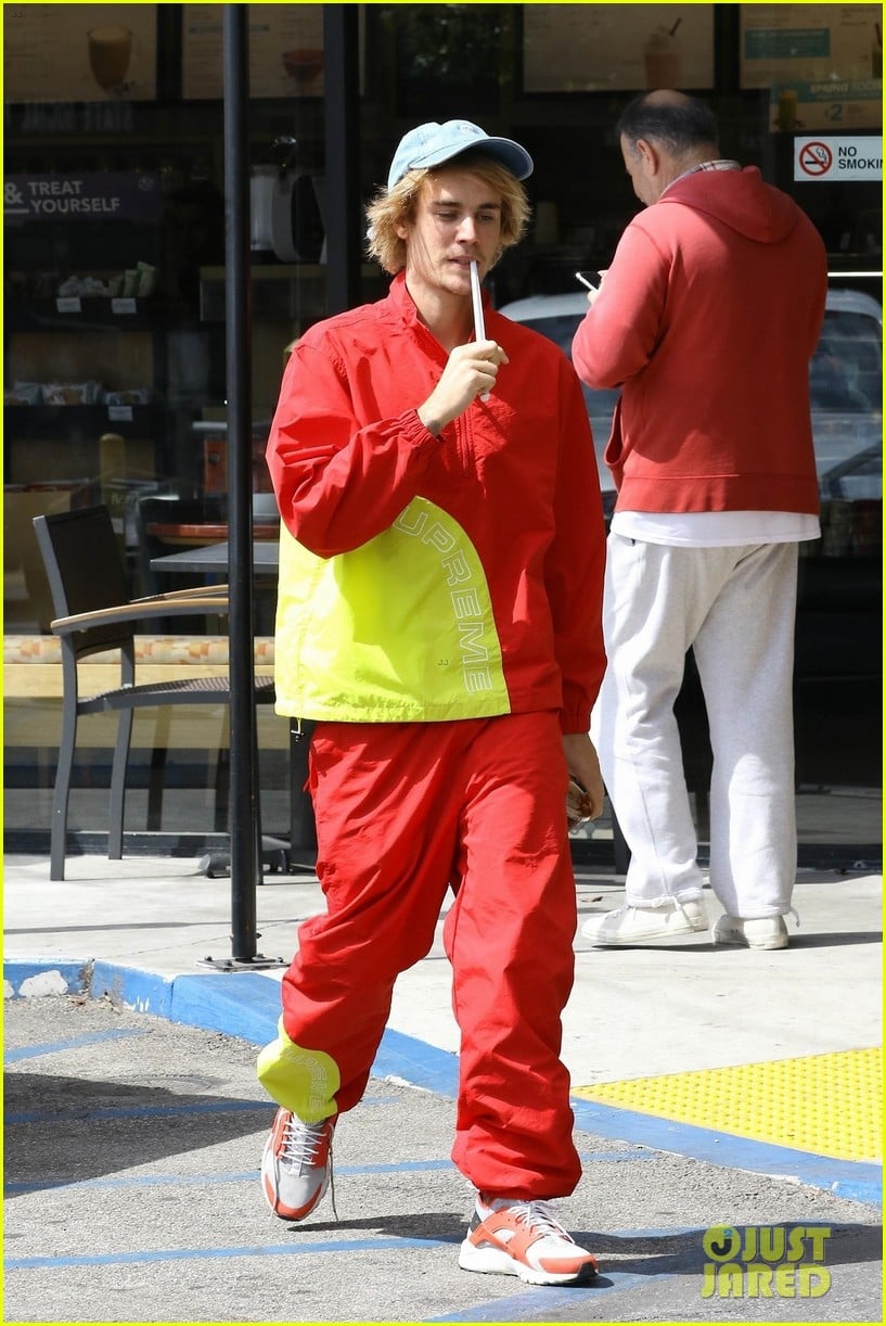 Justin Bieber Isn't Letting a Car Accident Damper His Mood!: Photo 1149333  | Justin Bieber Pictures | Just Jared Jr.