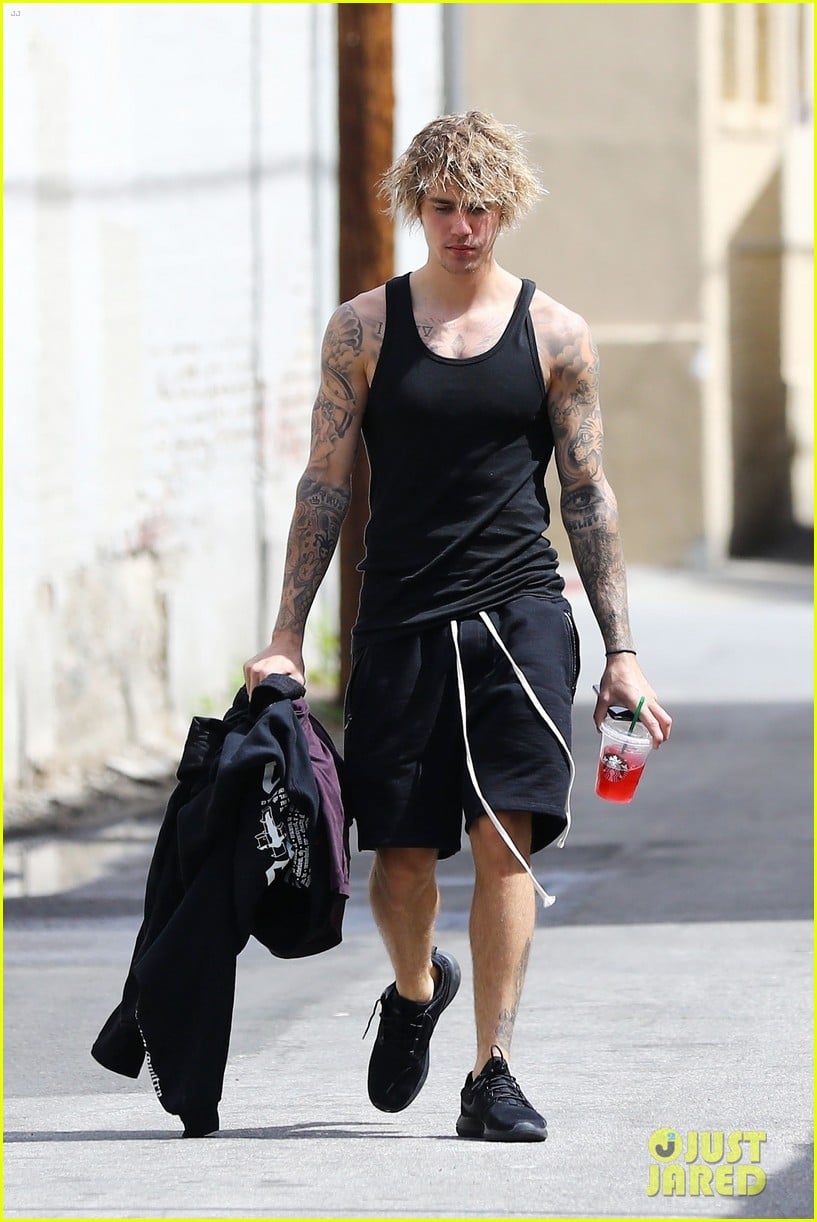 Justin Bieber Shows Off His Muscles After a Workout! | Photo 1148029 ...