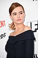 zoey deutch and haley lu richardson join forces at spirit awards 2018 10