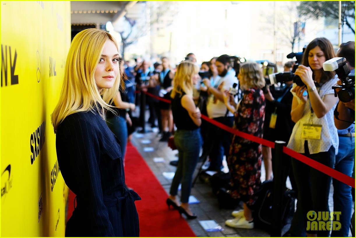 Elle & Dakota Fanning Join Forces at SXSW Film Festival 2018! Photo