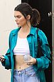 kendall jenner flaunts abs in high waisted jeans crop top 02