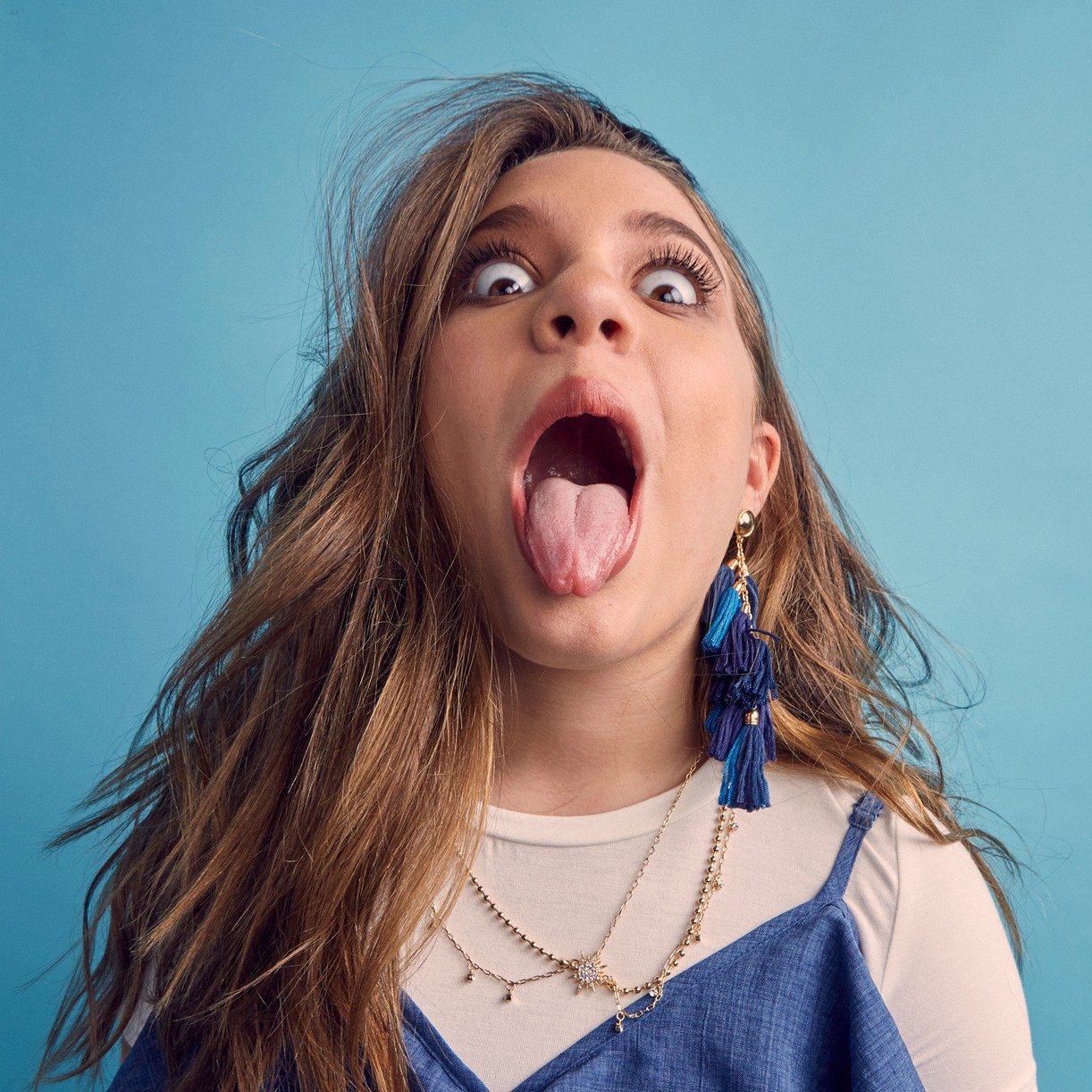 mackenzie-ziegler-jokes-that-sister-maddie-ziegler-is-the-weirdest