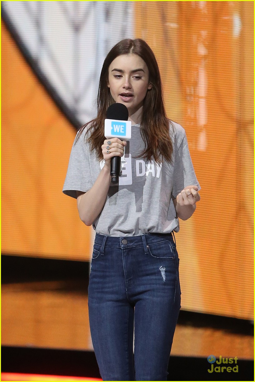 Full Sized Photo of lily collins tallia storm rosie sophia grace we day