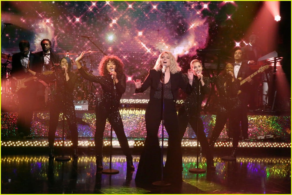 Meghan Trainor Sings 'No Excuses' on the 'Tonight Show' Watch