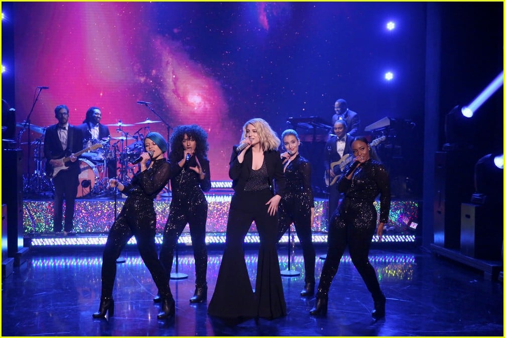 Meghan Trainor Sings 'No Excuses' on the 'Tonight Show' Watch