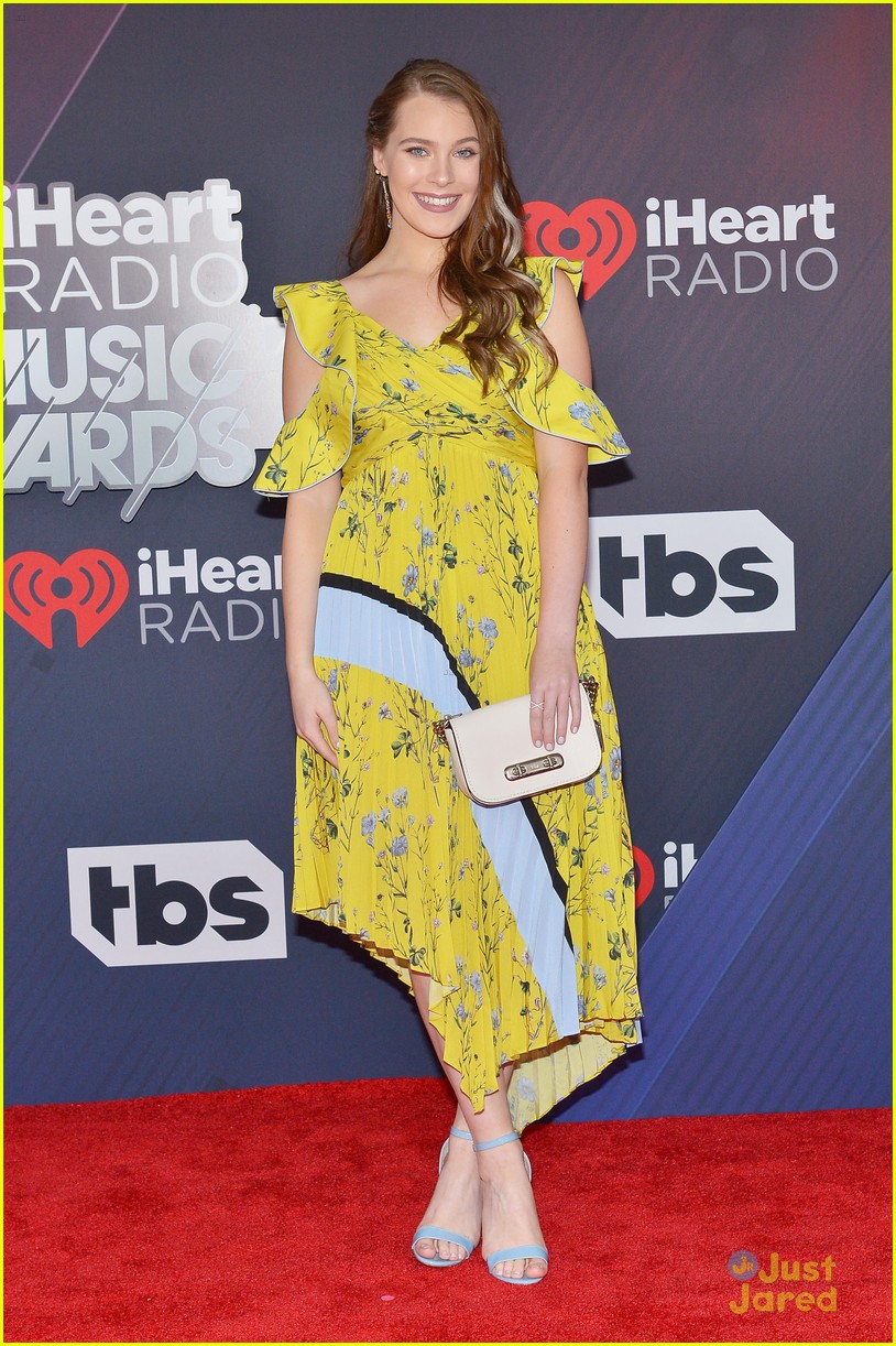 Sofia Reyes Meets Up With Kendall Schmidt at iHeartRadio Music Awards