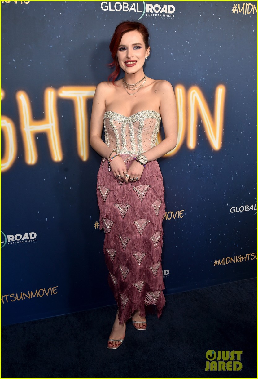 Bella Thorne Stuns at LA Premiere of 'Midnight Sun'!: PH๏τo 1147410 | Bella  Thorne, Patrick Schwarzenegger Pictures | Just Jared Jr.
