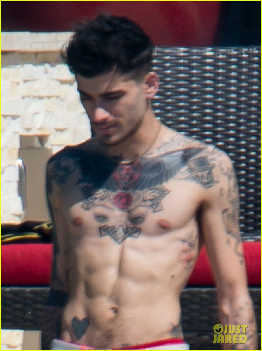 Zayn Malik Cools Off Shirtless in Miami, Shares New Freestyle Song.
