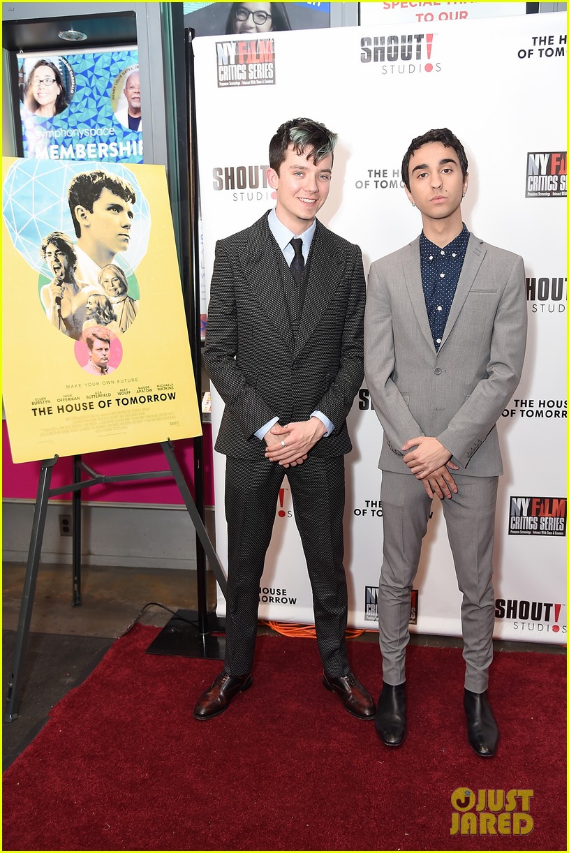 jalex woff asa butterfield premiere house of tomorrow nyc 06