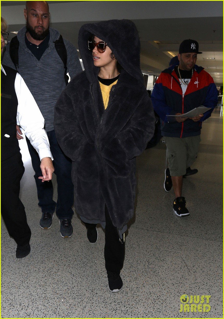 Full Sized Photo of camila cabello trolls the paparazzi airport 09