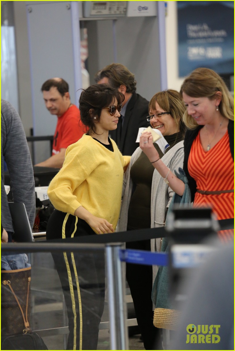 Full Sized Photo of camila cabello trolls the paparazzi airport 26