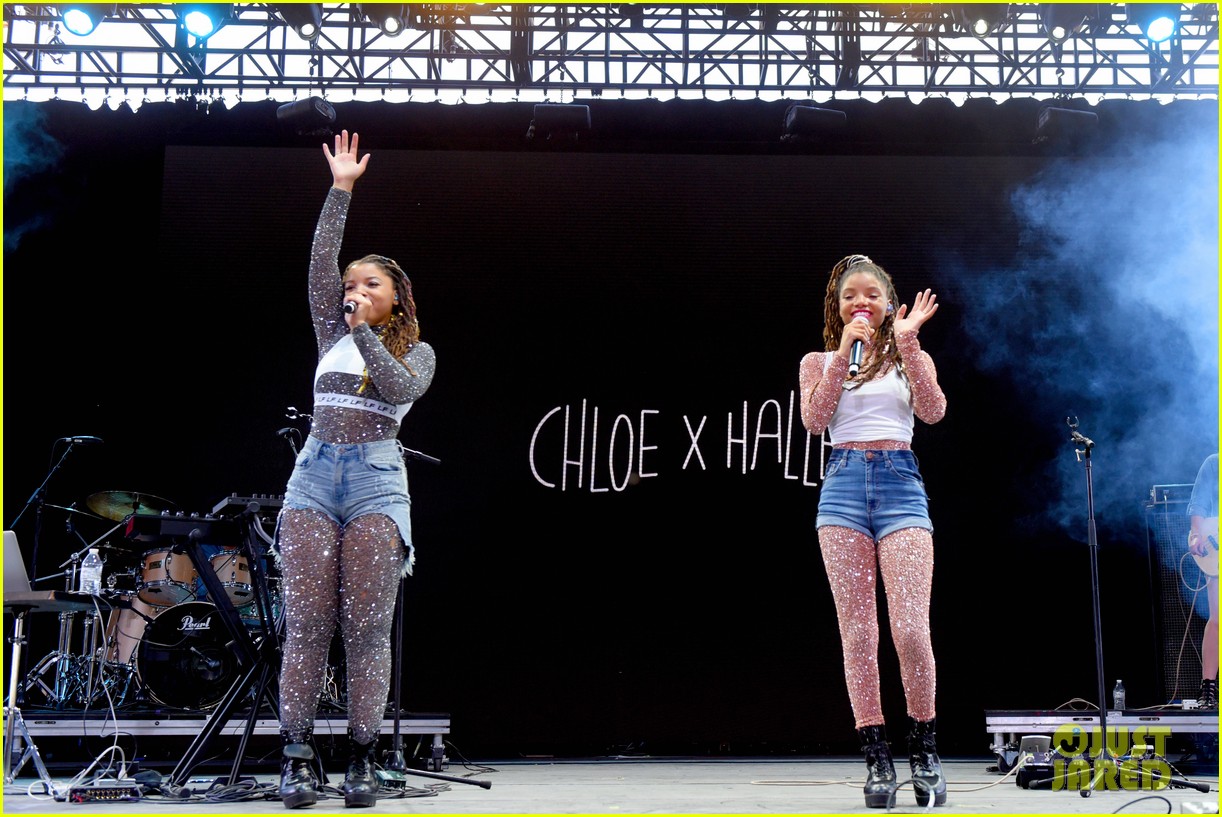 Chloe X Halle Own The Stage At Coachella 2018 Photo 1154002 Photo Gallery Just Jared Jr