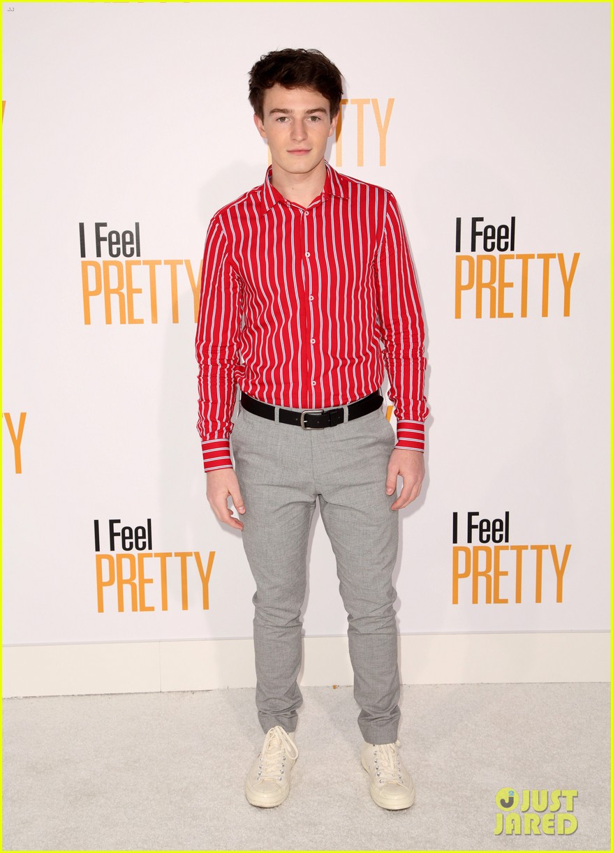 Eva Gutowski, Teala Dunn, Jessie Paege & More Attend 'I Feel Pretty