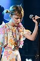 grace vanderwaal performs clearly on late show with stephen colbert 01