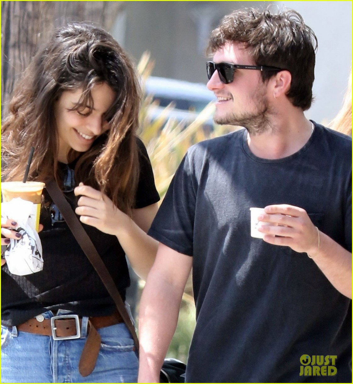 josh hutcherson claudia traisac still going strong 04