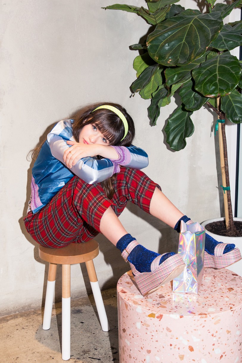malina weissman asoue watching self coveteur 01