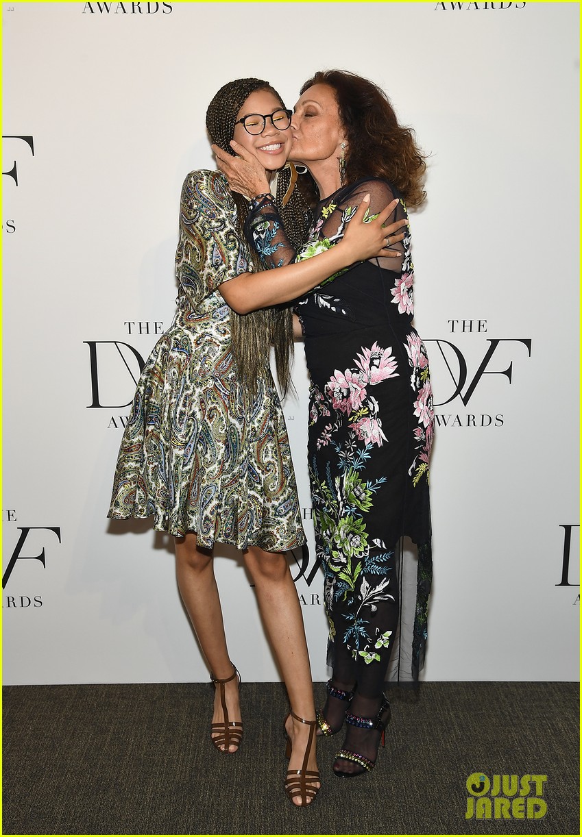 Full Sized Photo of storm reid gives inspiring speech at dvf awards