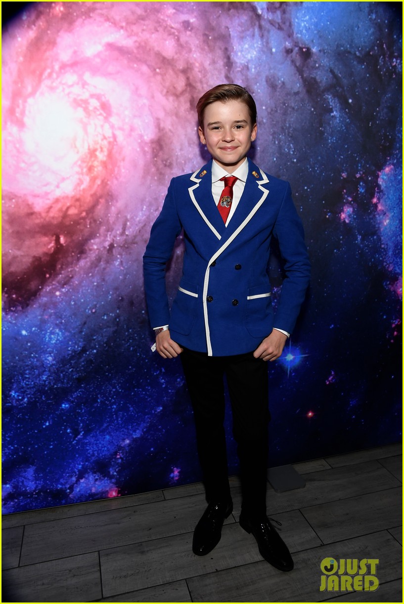 taylor russell lost in space netflix