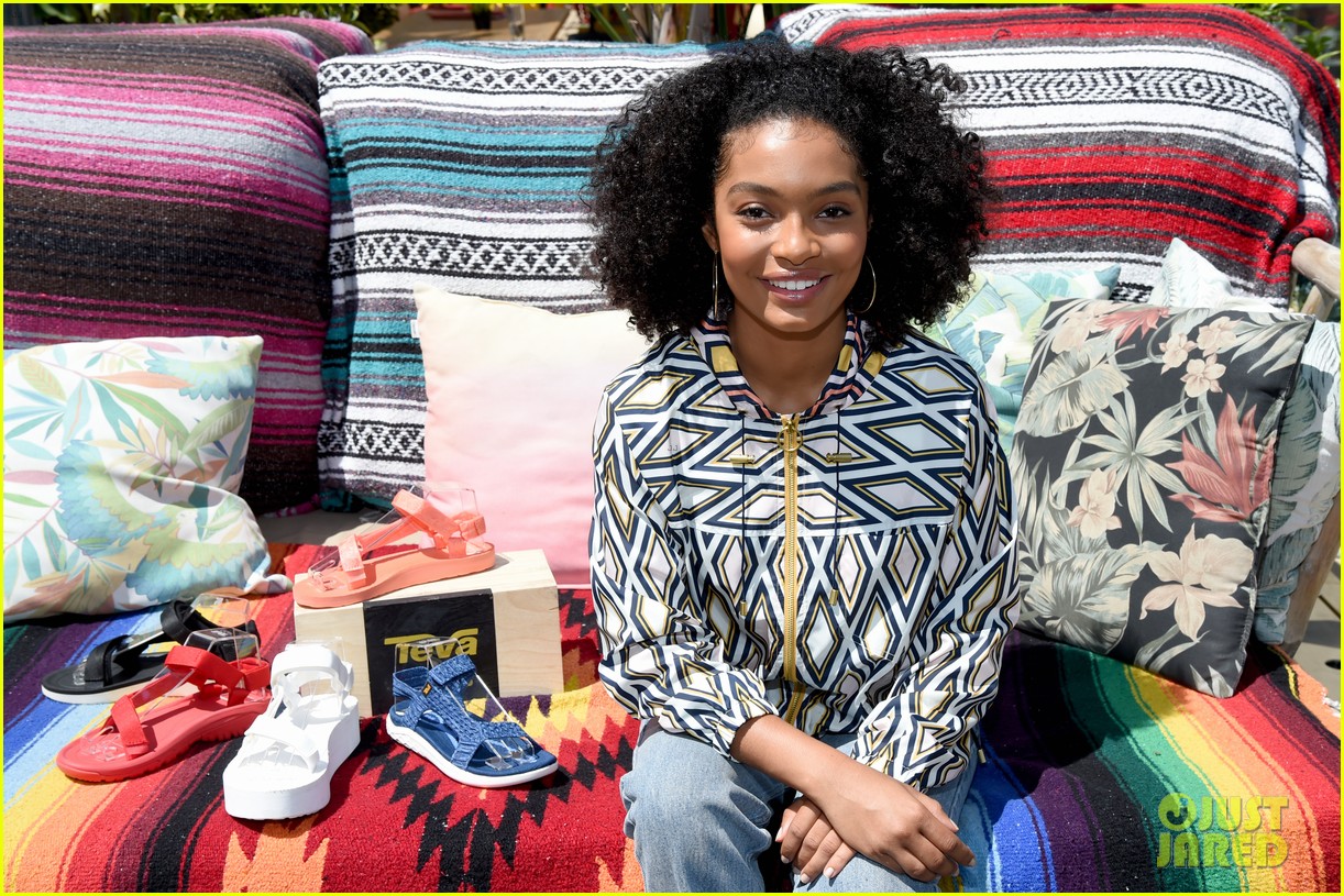 Yara Shahidi Shows Off Her Must-Have Spring Festival Styles | Photo