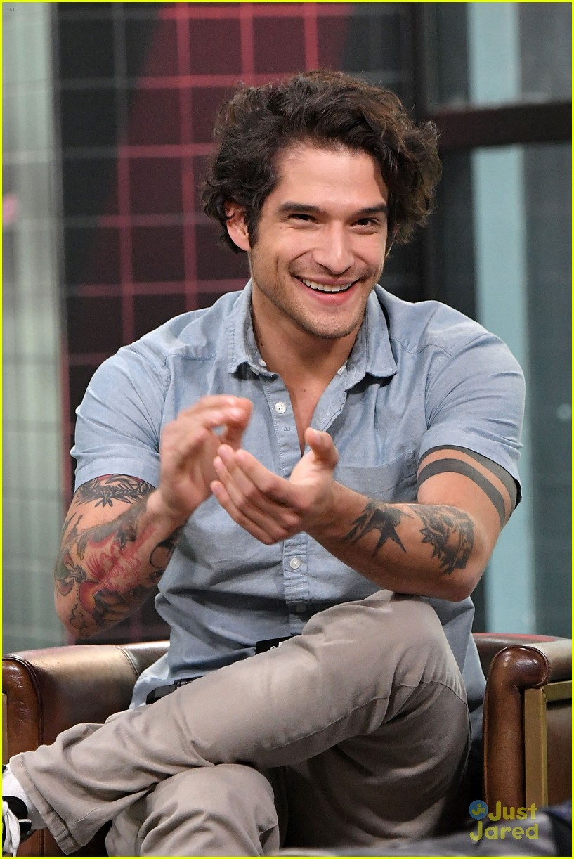 Full Sized Photo Of Tyler Posey Build Series Truth Dare Promo 12 Tyler Posey Reveals What