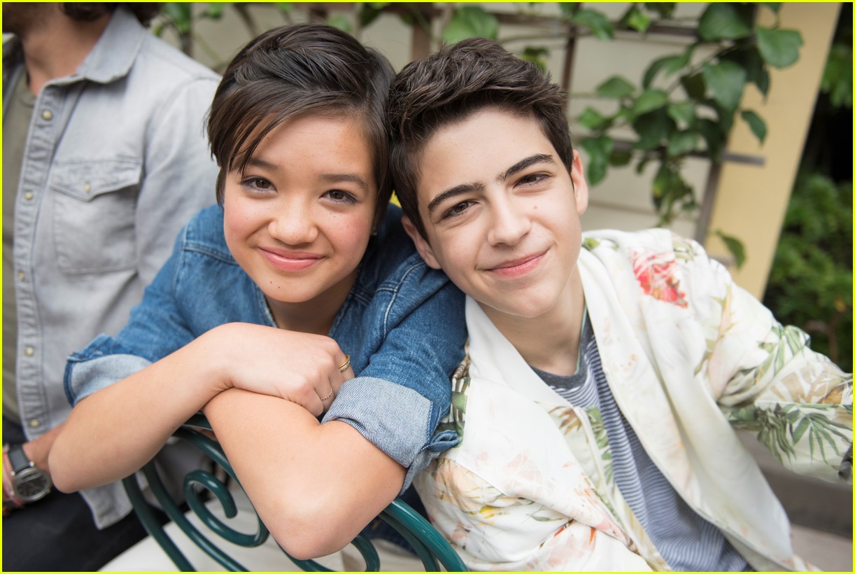 Andi Mack Cast Takes On Disneyland For Go Fan Fest Photo 1159385 Photo Gallery Just 9139
