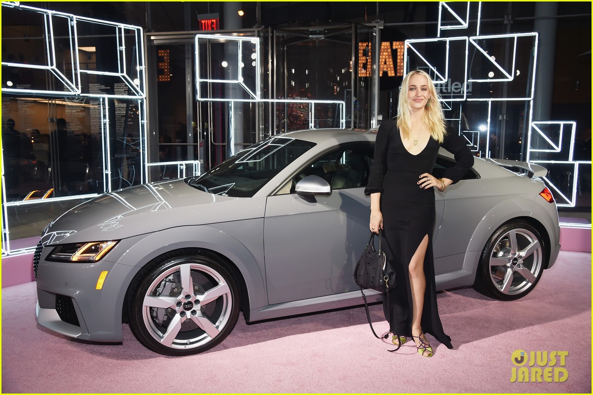 hailey baldwin looks sleek in black leather dress at whitney gala 2018 04