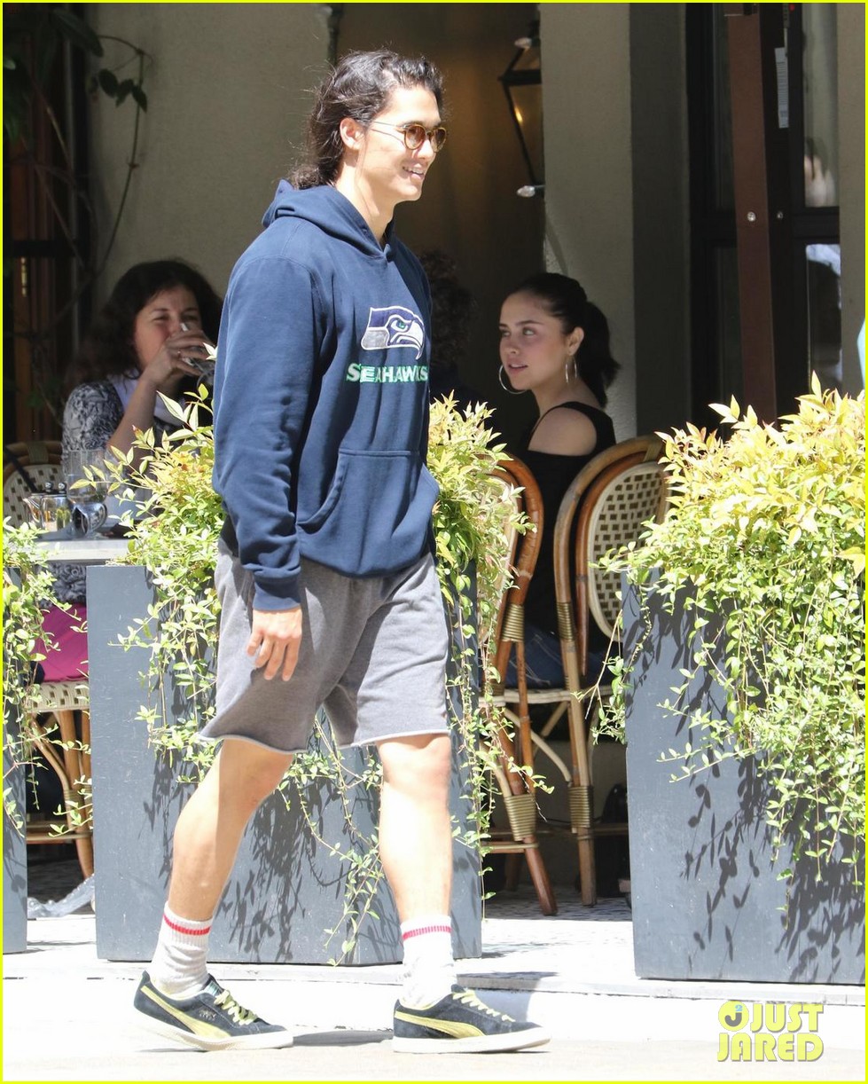 Booboo Stewart Cameron Boyce And Brenna Damico Meet Up For Brunch In