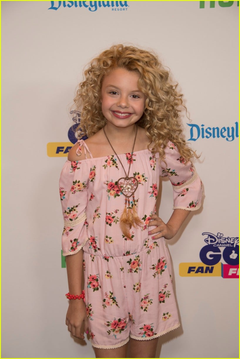 'Bunk'd' & 'Bizaardvark' Stars Meet Fans at Disney Channel's GO! Fan ...